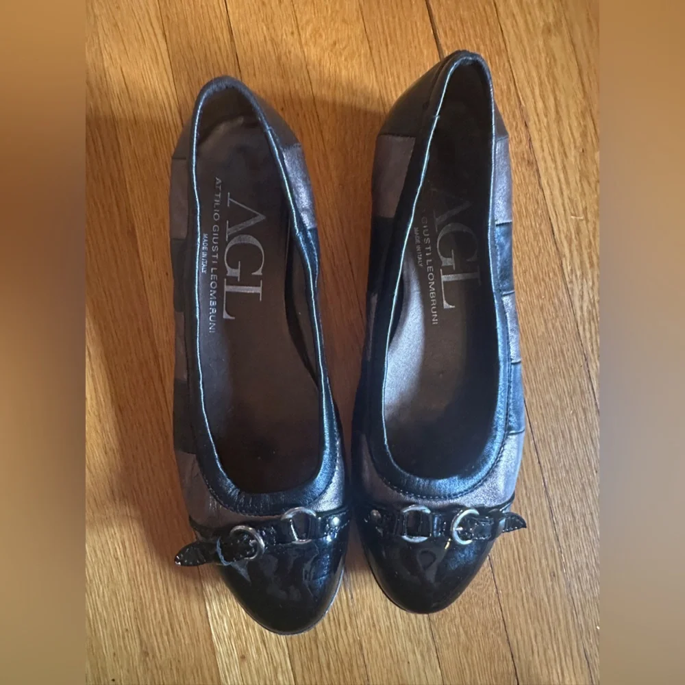 AGL Black & Bronze Metallic Striped Leather Ballet Flats, Size 38.5 (US 8.5)